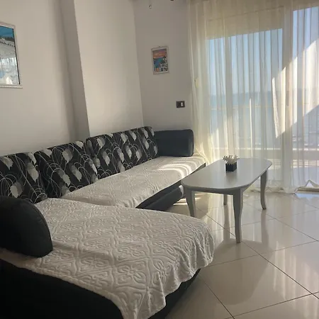 Sea Apartment *
